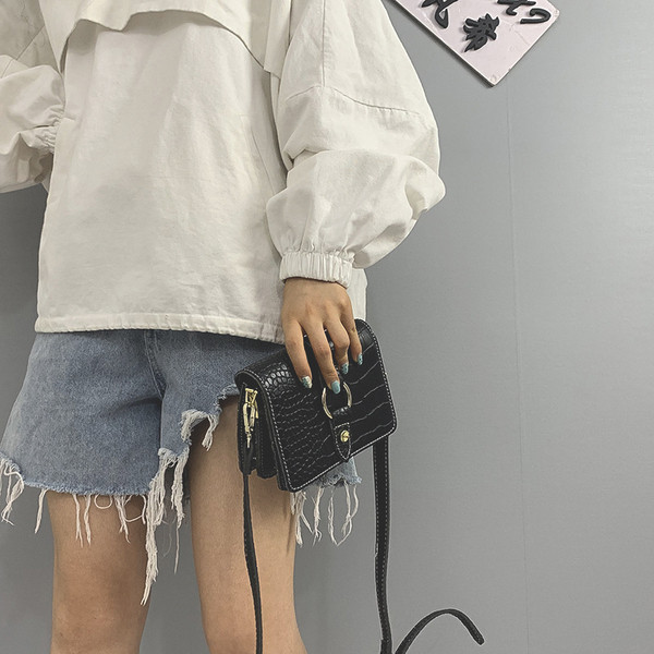 Új modell női táska eco bőrből és hosszú füllel