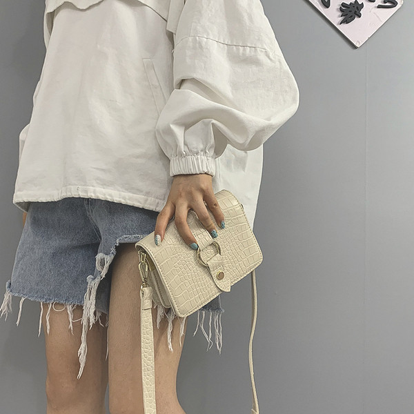 Új modell női táska eco bőrből és hosszú füllel