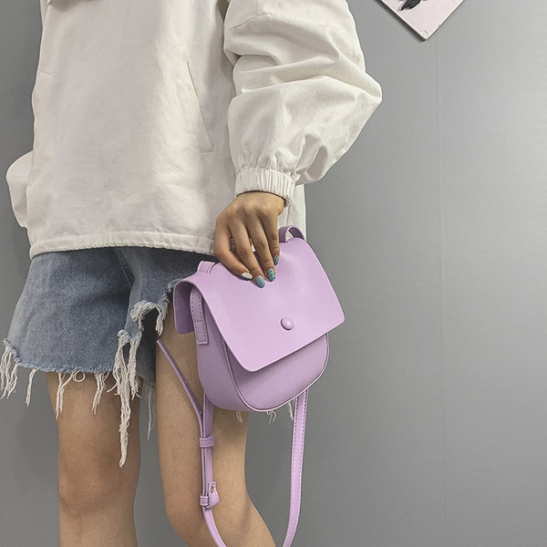 Ženska svakodnevna torba od eko kože sa dugom ručkom u više boja