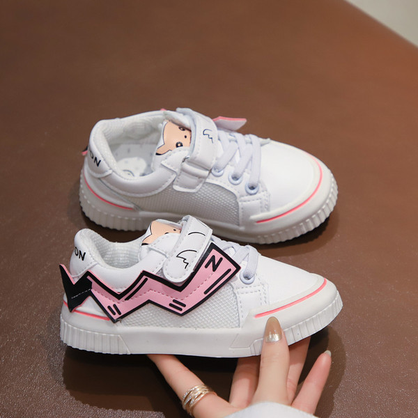 Textilből és öko bőrből készült gyerekcipő lányoknak és fiúknak egyaránt