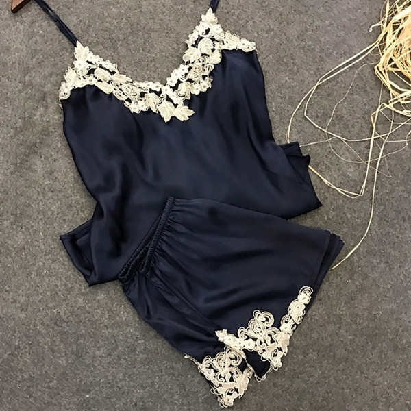 Ženska satenska pidžama sa čipkom iz dva dijela