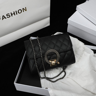 Új modell női táska fém díszítéssel és dupla lánccal