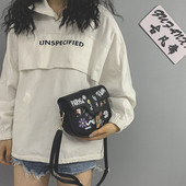 Női táska fém csattal és hosszú füllel, öko bőrből