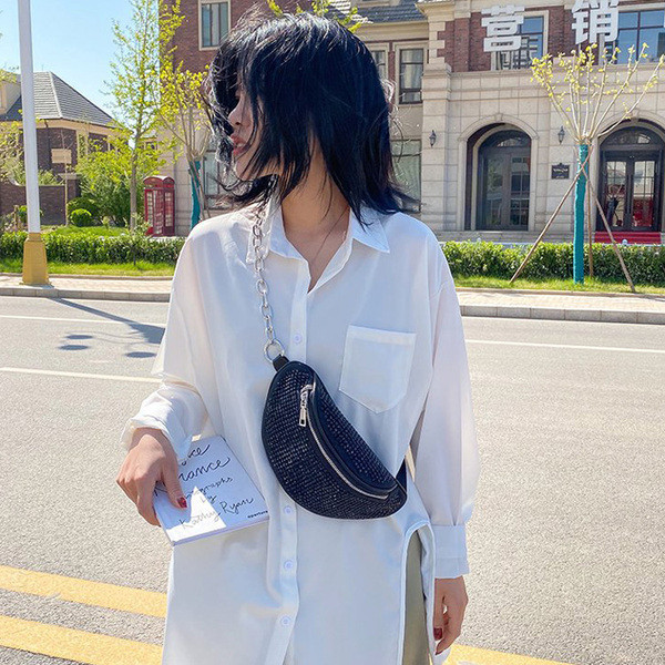 Új modell női váll- és deréktáska kövekkel