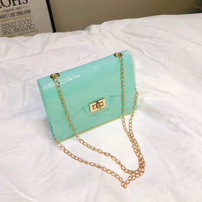 Női szilikon válltáska fém lánccal