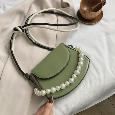 Női mindennapi táska gyöngyökkel és hosszú füllel több színben