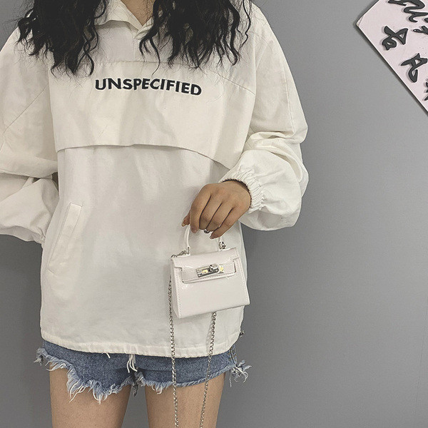 Moodne naiste väike kott ökonahast ja ketist