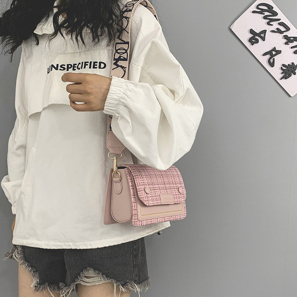 Modern női táska hosszú textil fogantyúval