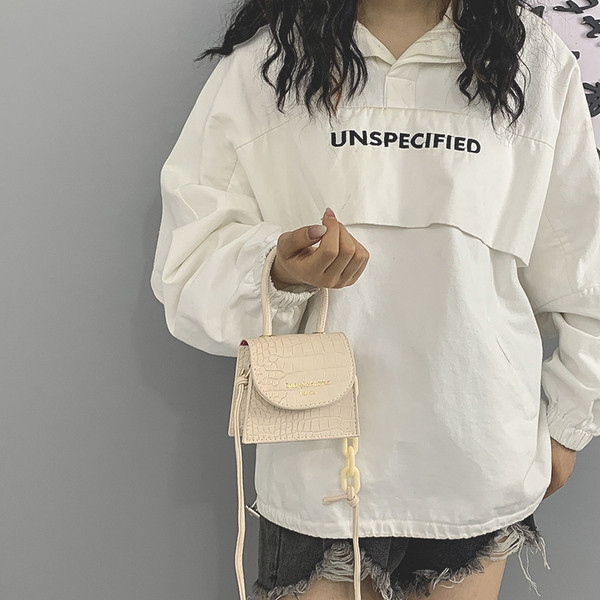 Öko bőrből készült női táska rövid és hosszú füllel, több színben