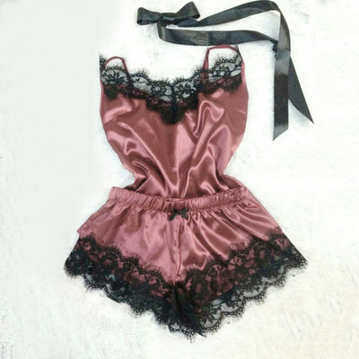 Uut mudelit naiste satiinist pitsiga pidžaama