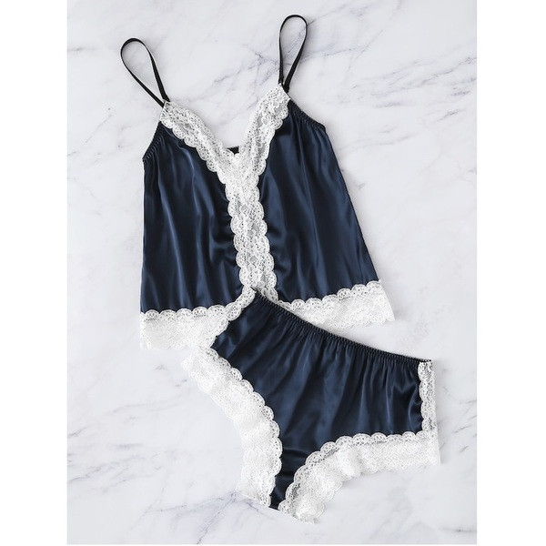 Új modell szatén pizsama csipkével