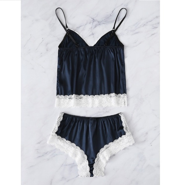 Új modell szatén pizsama csipkével