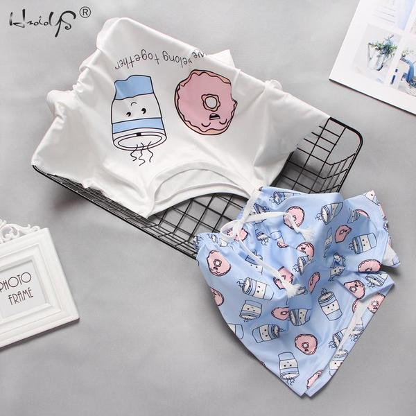 Naiste kootud pidžaama lühikeste pükste ja lühikese topiga