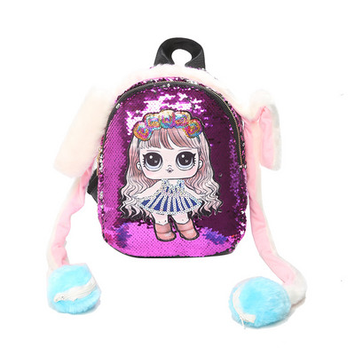 Moderna sieviešu mugursoma ar 3D elementiem un fliteriem