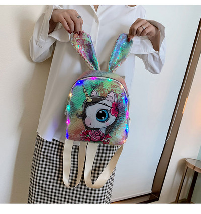 Bērnu mugursoma meitenēm ar fliteriem un 3D elementu