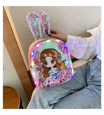 Bērnu mugursoma meitenēm ar fliteriem un 3D elementu