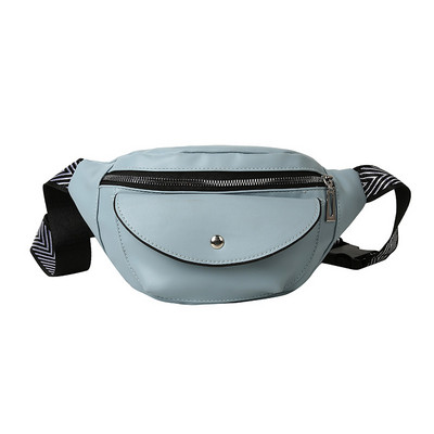 Moderna sieviešu soma piemērota pleciem un jostasvietai