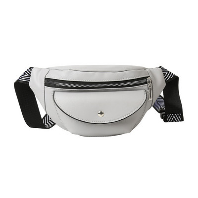 Moderna sieviešu soma piemērota pleciem un jostasvietai