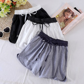 Ikdienas sieviešu šorti ar gumijām un mežģīnēm