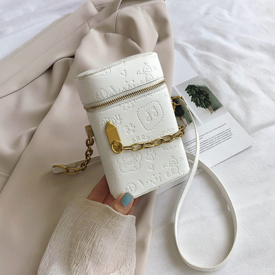 Sieviešu soma ar garu rokturi un rāvējslēdzēju no eko ādas