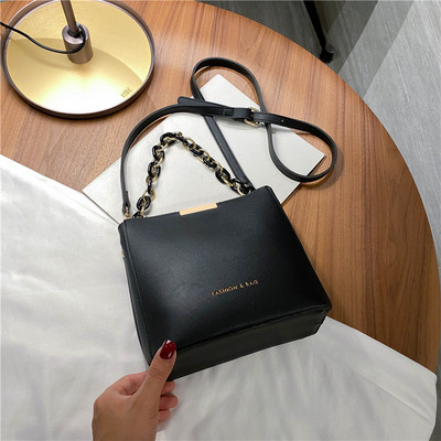 Sieviešu ādas soma ar īsiem un gariem rokturiem vairākās krāsās