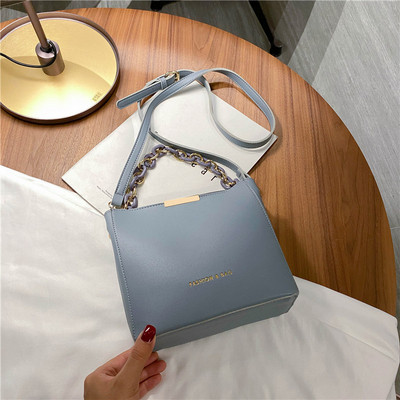 Sieviešu ādas soma ar īsiem un gariem rokturiem vairākās krāsās