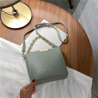 Sieviešu ādas soma ar īsiem un gariem rokturiem vairākās krāsās