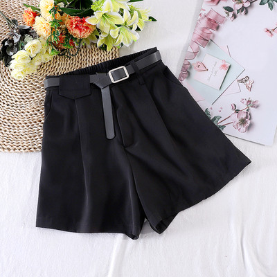 Női rövidnadrág magas derékkal és derékövvel