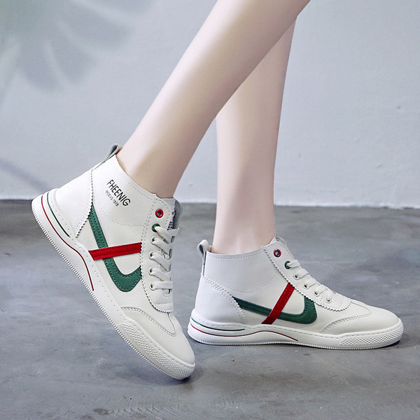 Ikdienas sieviešu kedas ar mežģīnēm un izšuvumiem