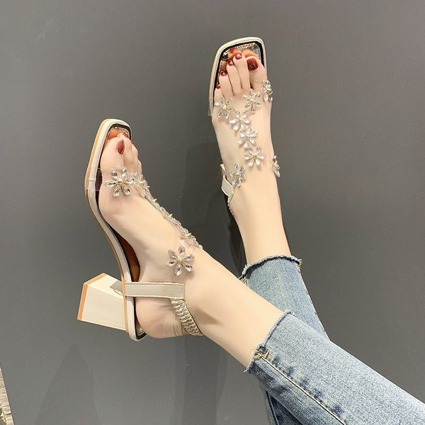 Sandale de dama moderne cu pietre si toc gros