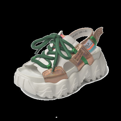 Ikdienas sieviešu sandales ar augstām zolēm un krāsainām mežģīnēm