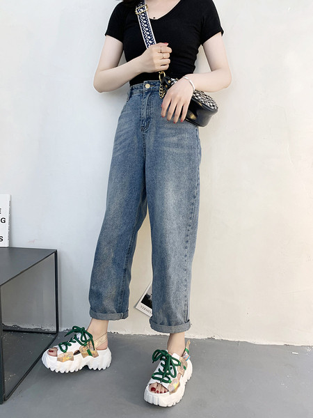 Ikdienas sieviešu sandales ar augstām zolēm un krāsainām mežģīnēm