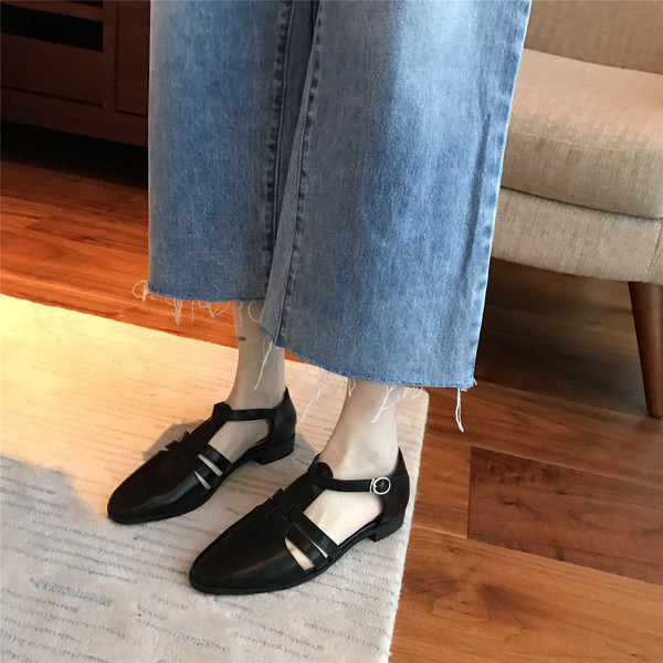 Moteriškos basutės iš eko odos - smailaus modelio