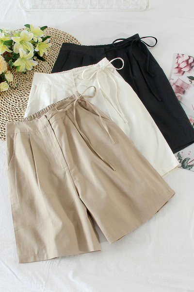 Ikdienas sieviešu šorti ar augstu vidukli un saitēm