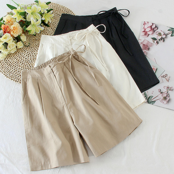 Ikdienas sieviešu šorti ar augstu vidukli un saitēm