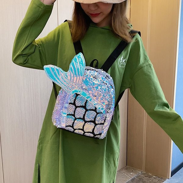 Mūsdienīga bērnu mugursoma ar fliteriem un 3D elementiem meitenēm