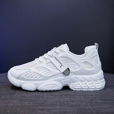 Modernas sieviešu kedas ar mežģīnēm un biezu zoli