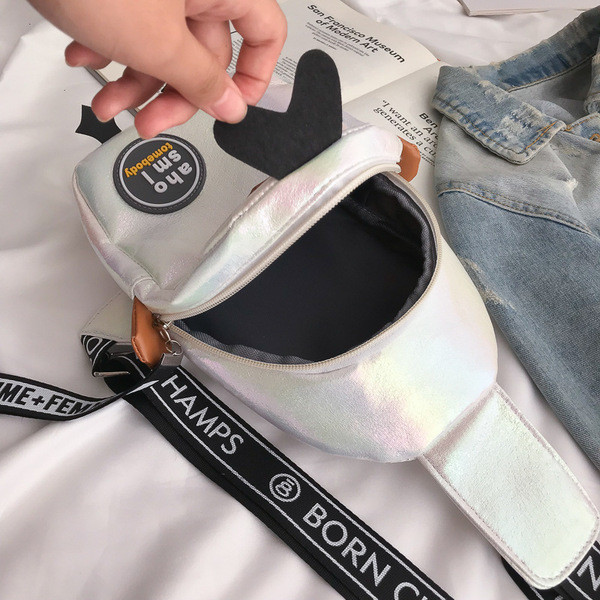 Maza sieviešu mugursoma pīles formā