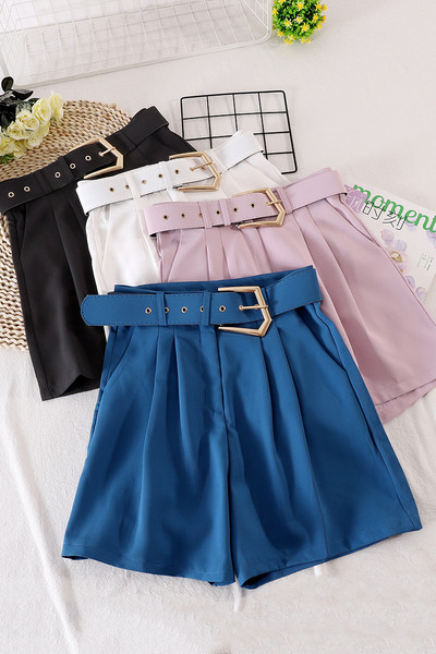 Mūsdienīgi sieviešu šorti ar jostu un augstu vidukli