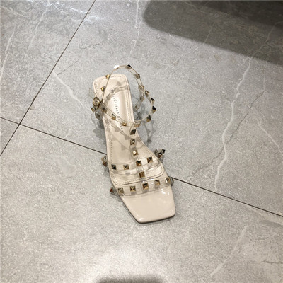 Sieviešu sandales ar silikona lencēm un metāla apdari