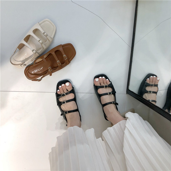 Jauns sieviešu sandaļu modelis no eko ādas