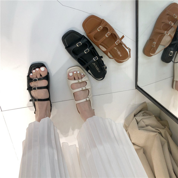 Jauns sieviešu sandaļu modelis no eko ādas