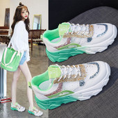 Női tornacipő ÚJ modell fűzős, fényes hatású