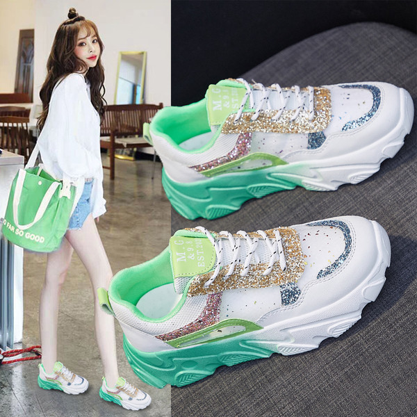 Női tornacipő ÚJ modell fűzős, fényes hatású