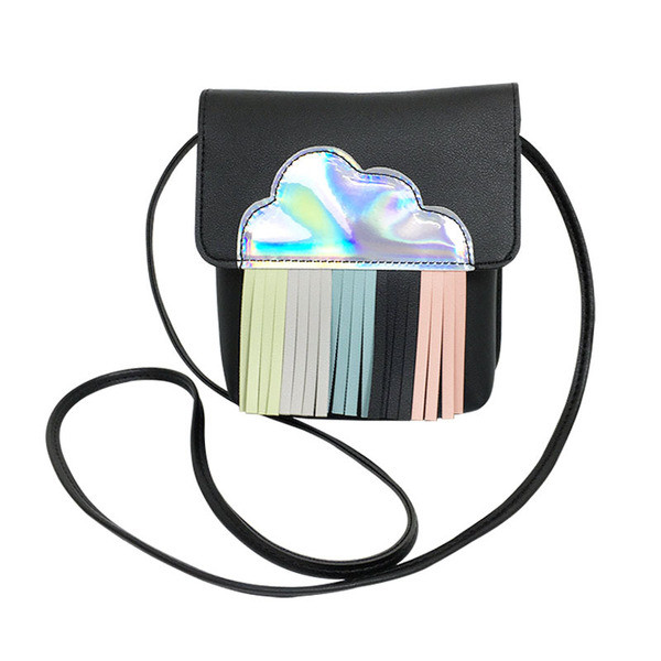 Kis kézitáska rojtokkal több színben