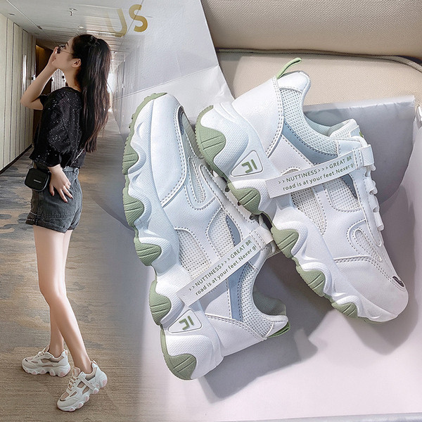 Ikdienas sieviešu kedas ar mežģīnēm un biezu zoli