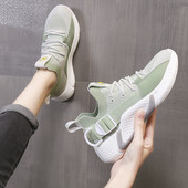 Sporta un ikdienas sieviešu kedas ar mežģīnēm un biezu zoli