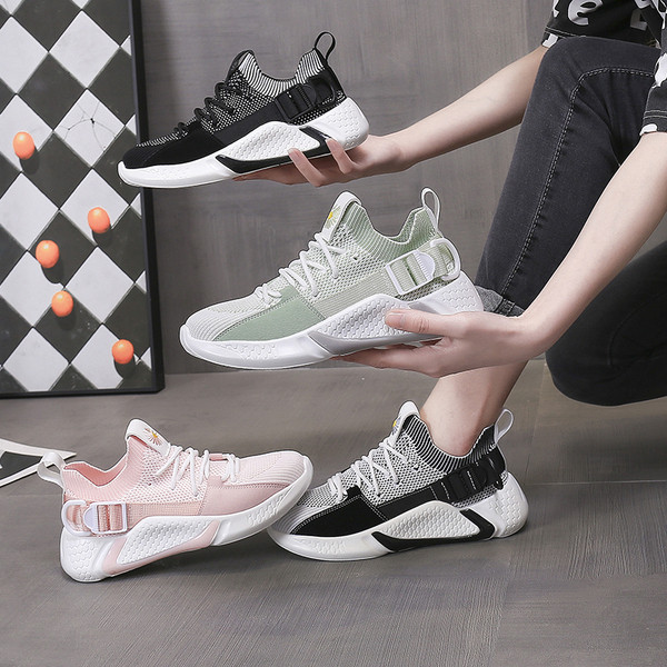 Sporta un ikdienas sieviešu kedas ar mežģīnēm un biezu zoli