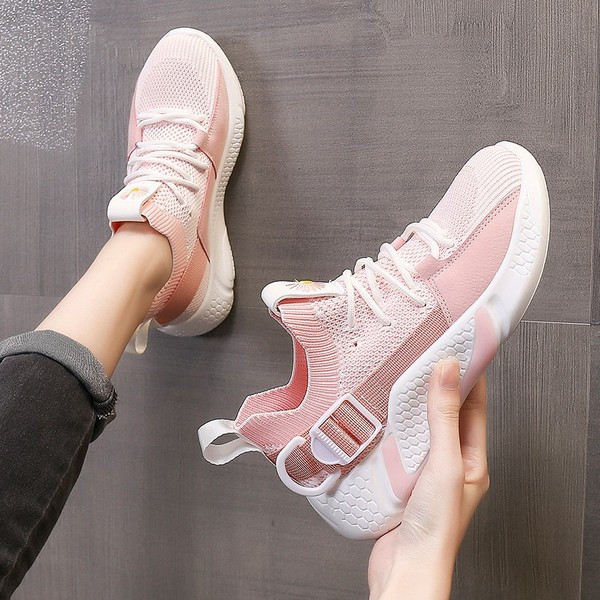 Sporta un ikdienas sieviešu kedas ar mežģīnēm un biezu zoli