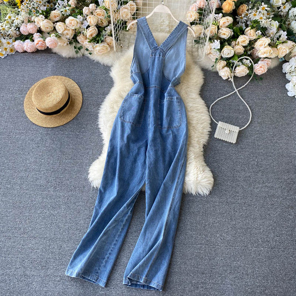 Ikdienas sieviešu džinsa kombinezons ar špica kakla izgriezumu un pogām